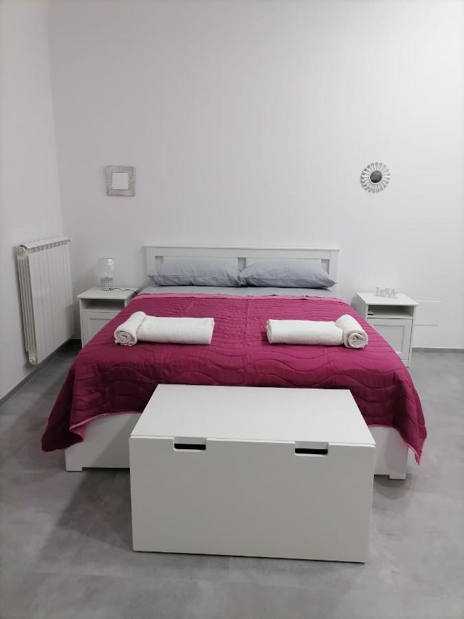 Darsena Apartments1 몰페타 외부 사진